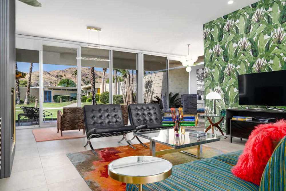 320 Desert Lakes Drive Palm Springs, CA 92264