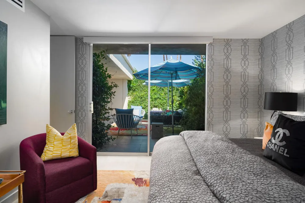 320 Desert Lakes Drive Palm Springs, CA 92264