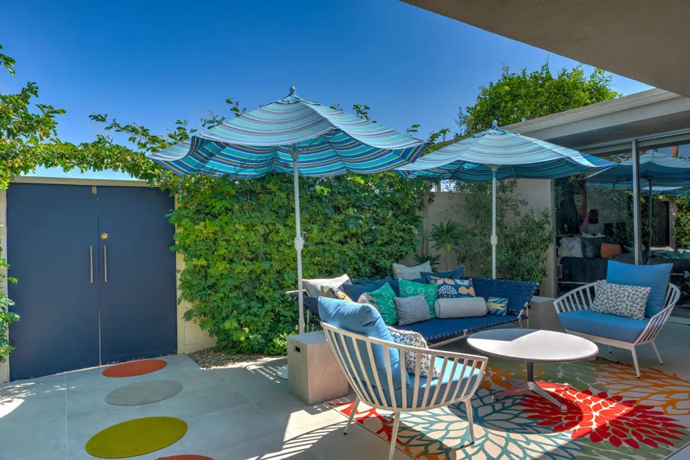 320 Desert Lakes Drive Palm Springs, CA 92264