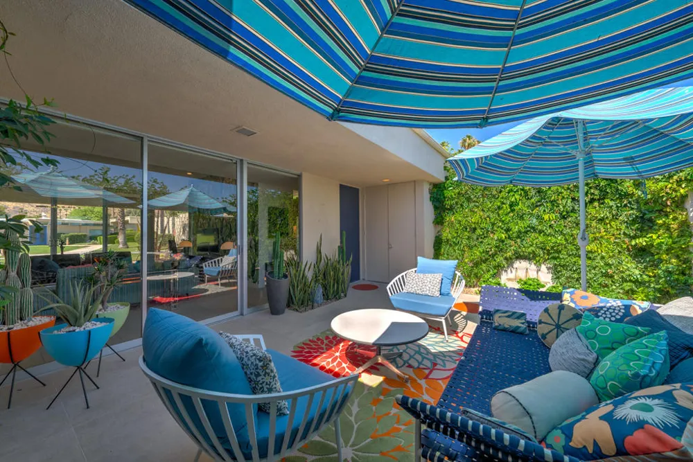 320 Desert Lakes Drive Palm Springs, CA 92264