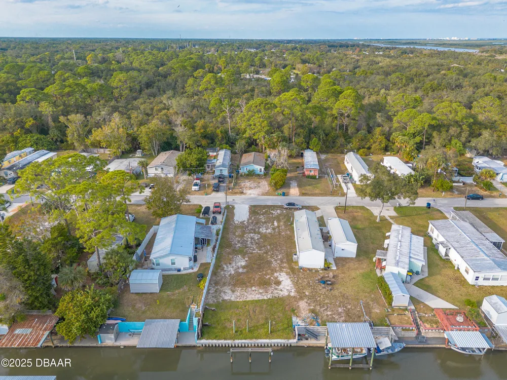 118 Coleman Street Edgewater, FL 32141