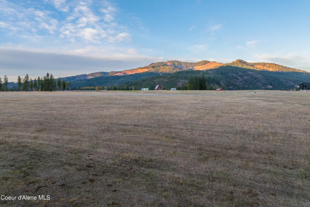 8 Fortune Way Priest River, ID 83856