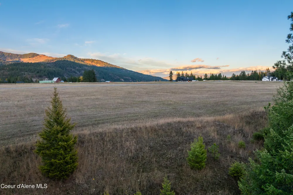 8 Fortune Way Priest River, ID 83856
