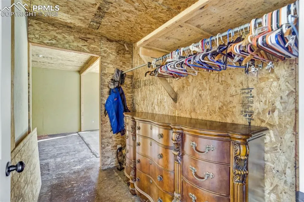 1440 Range Road Guffey, CO 80820