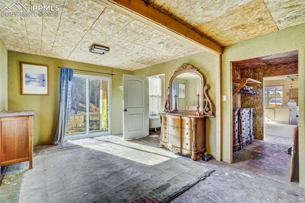 1440 Range Road Guffey, CO 80820