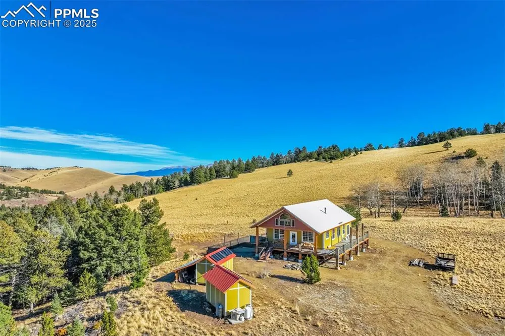1440 Range Road Guffey, CO 80820