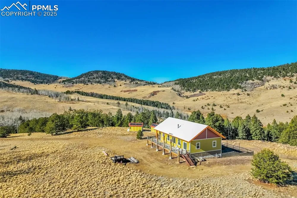 1440 Range Road Guffey, CO 80820