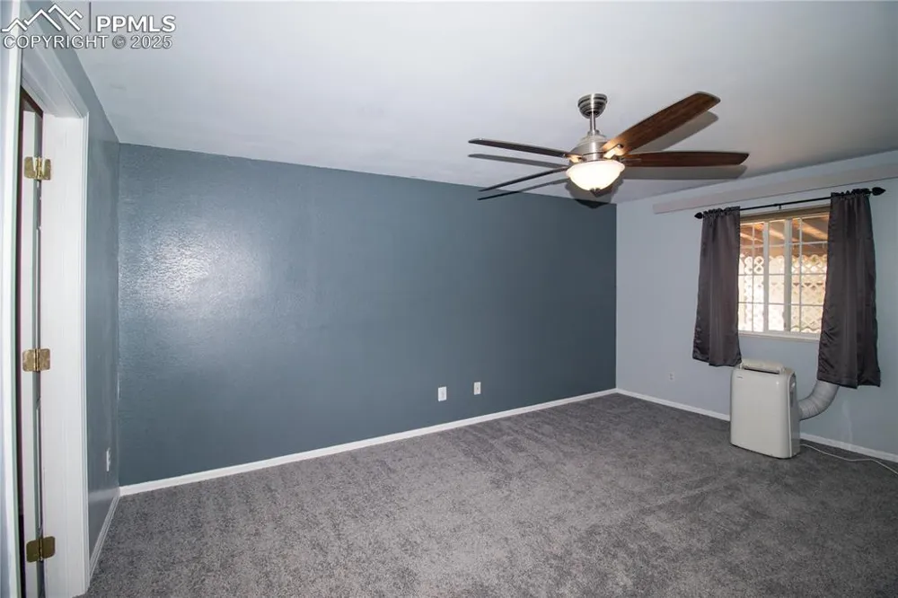 560 Oak Creek Avenue Rockvale, CO 81244
