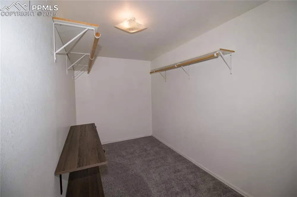 560 Oak Creek Avenue Rockvale, CO 81244