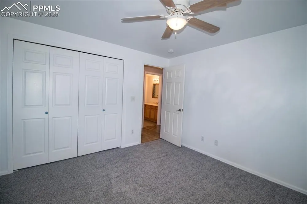 560 Oak Creek Avenue Rockvale, CO 81244