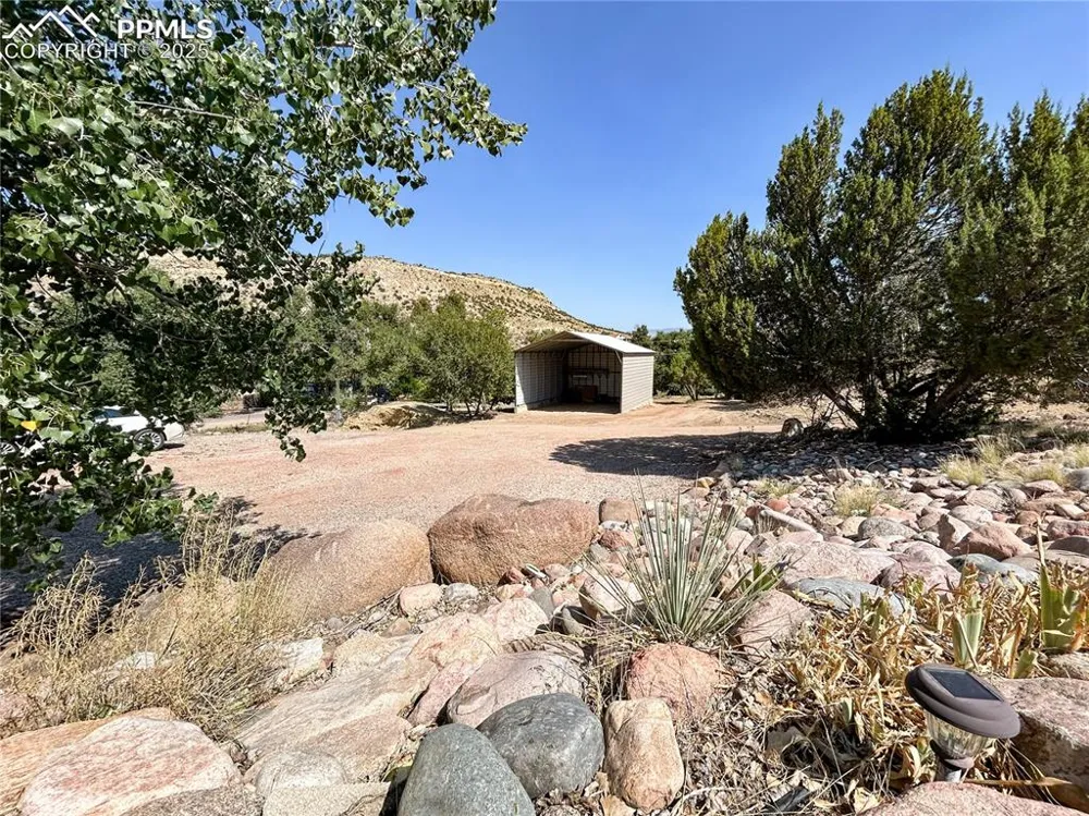 560 Oak Creek Avenue Rockvale, CO 81244