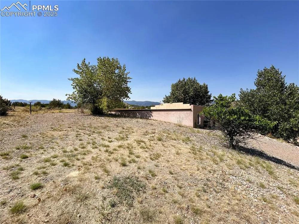 560 Oak Creek Avenue Rockvale, CO 81244