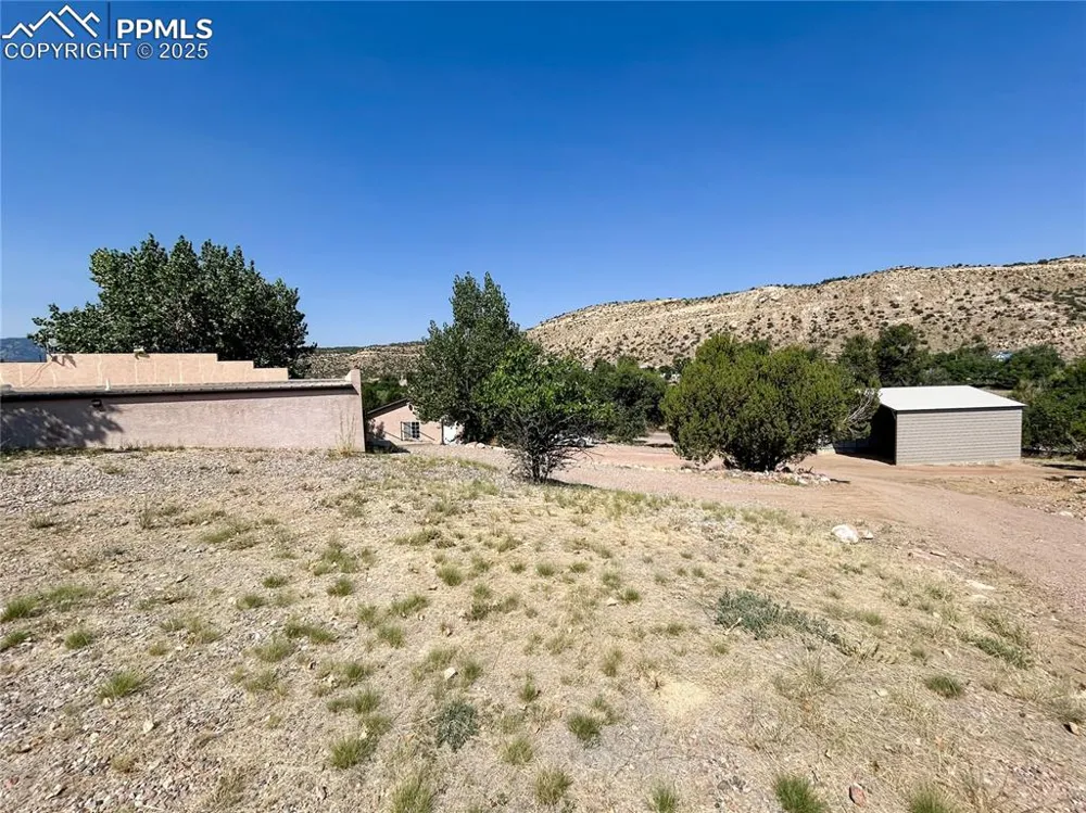 560 Oak Creek Avenue Rockvale, CO 81244