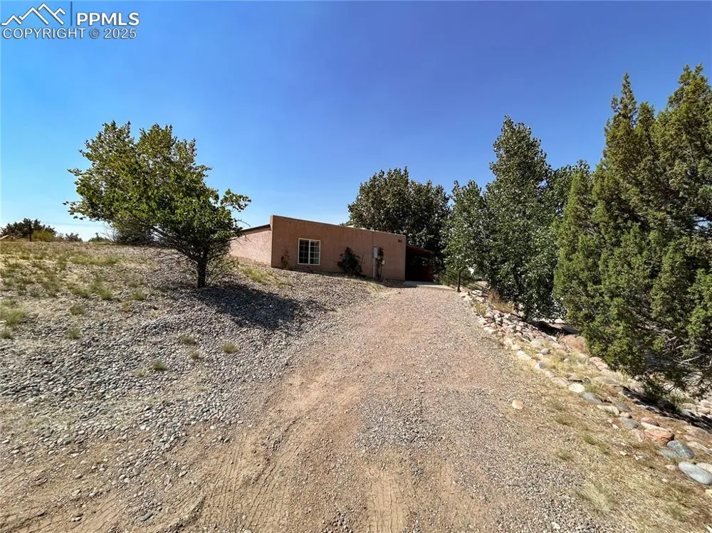 560 Oak Creek Avenue Rockvale, CO 81244