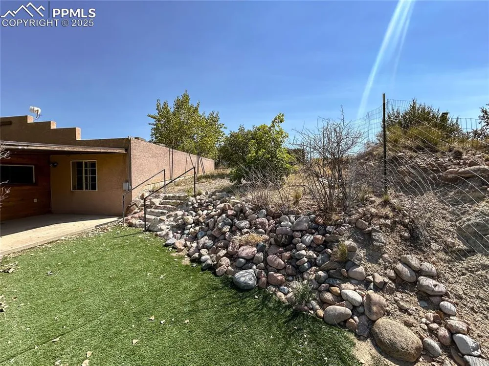 560 Oak Creek Avenue Rockvale, CO 81244