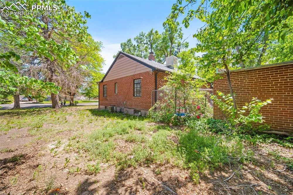 631 Colorado Avenue Pueblo, CO 81004