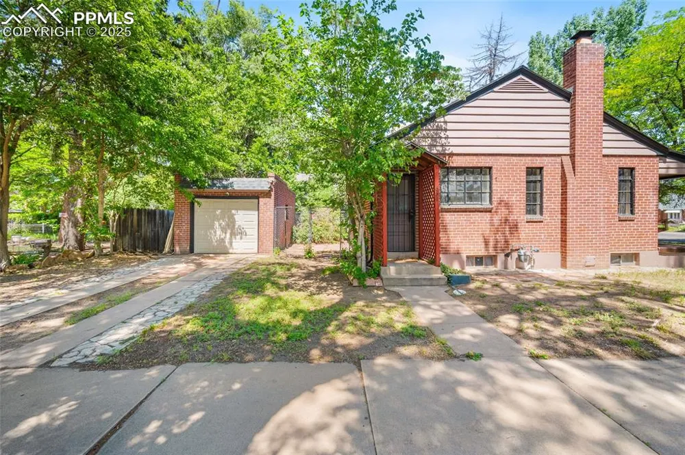 631 Colorado Avenue Pueblo, CO 81004