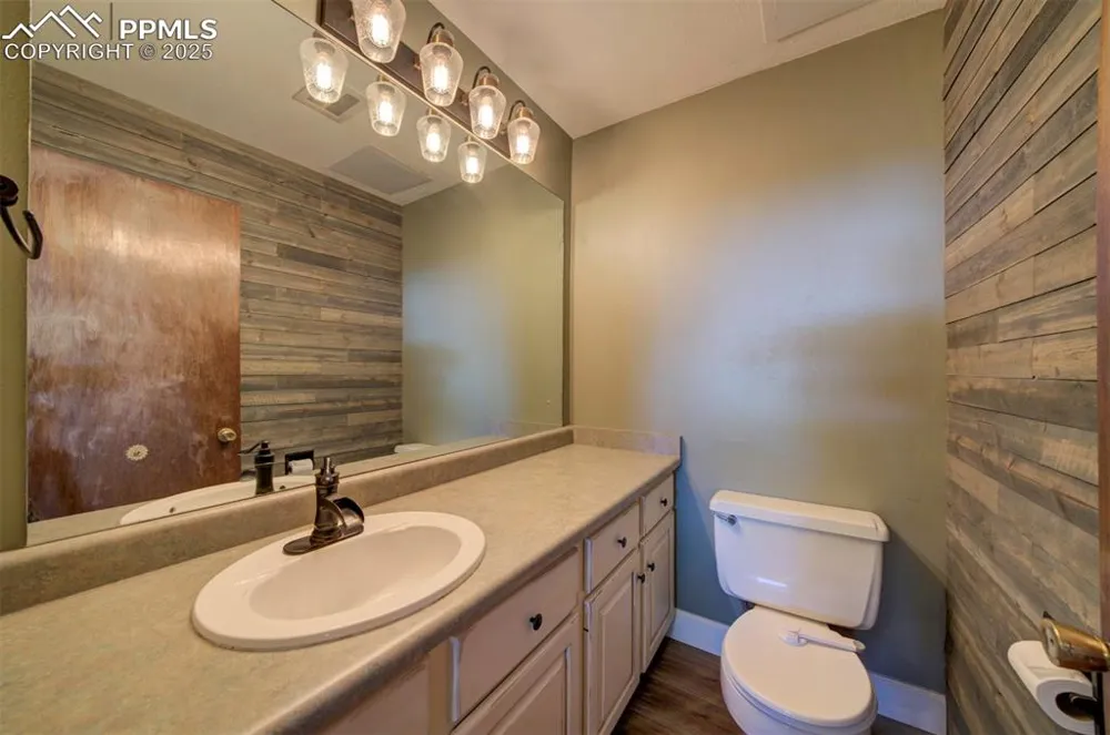 56 Sierra Drive La Junta, CO 81050