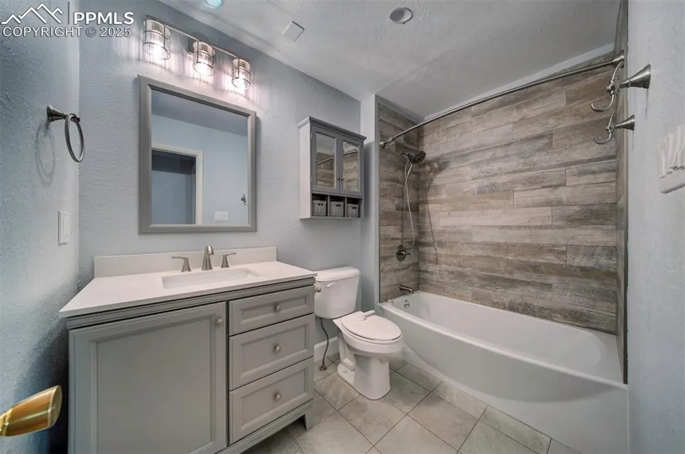 56 Sierra Drive La Junta, CO 81050