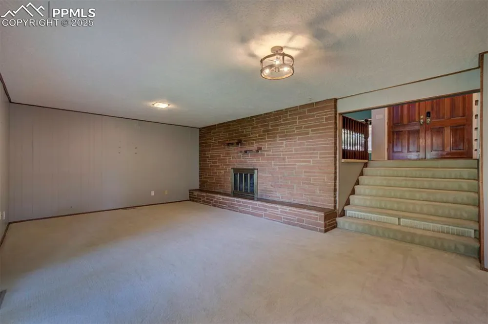 56 Sierra Drive La Junta, CO 81050