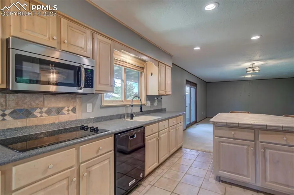 56 Sierra Drive La Junta, CO 81050