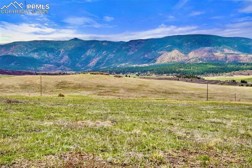 3 S Perry Park Road Larkspur, CO 80118