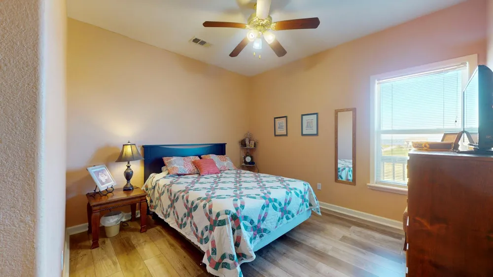 982 Kirks Drive Gilchrist, TX 77617