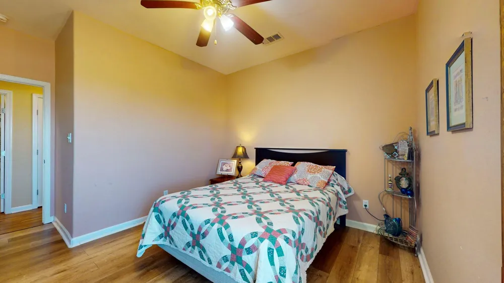 982 Kirks Drive Gilchrist, TX 77617