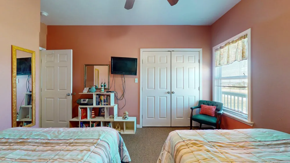 982 Kirks Drive Gilchrist, TX 77617