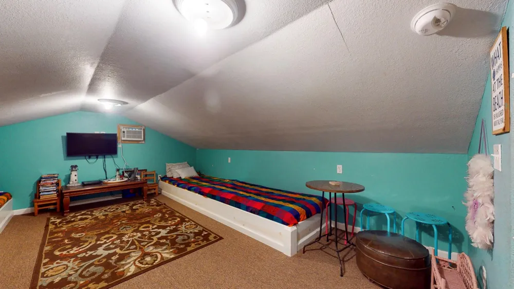982 Kirks Drive Gilchrist, TX 77617