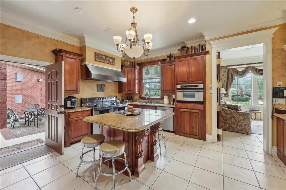 7510 Shadow Creek Drive Beaumont, TX 77707