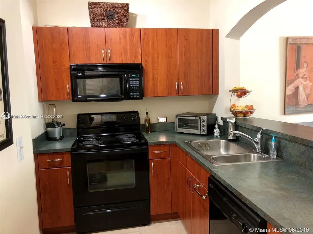 9172 Collins Ave #13 Surfside, FL 33154
