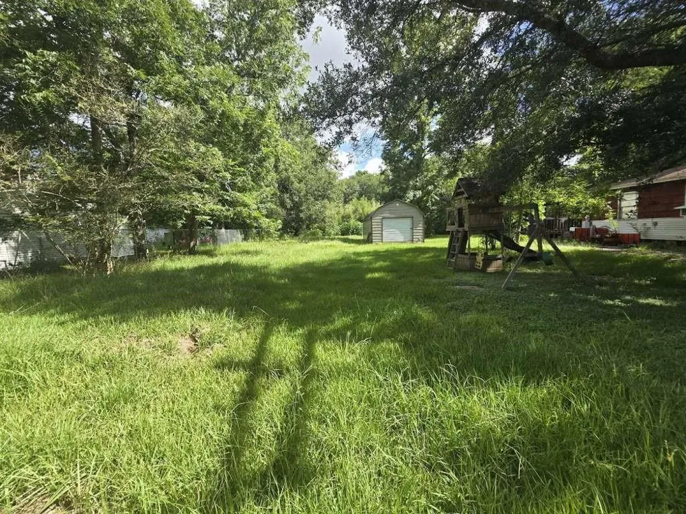 117 West Street Daisetta, TX 77575