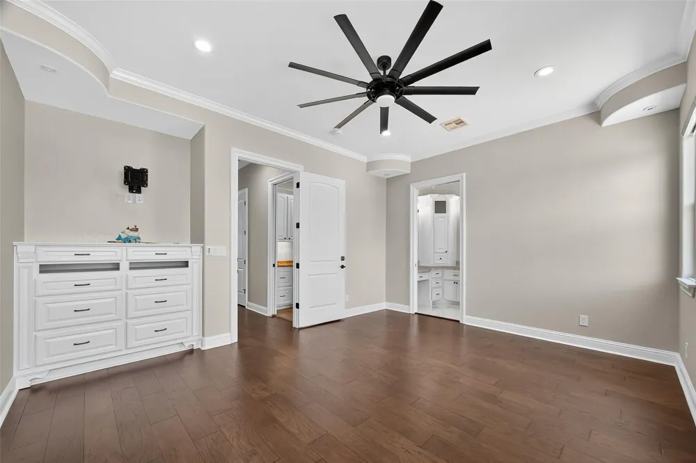 225 S Front Street Freeport, TX 77541