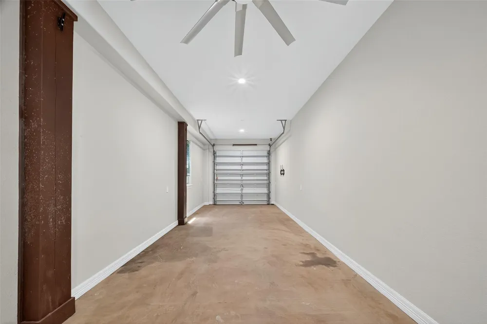 225 S Front Street Freeport, TX 77541