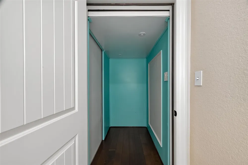 225 S Front Street Freeport, TX 77541