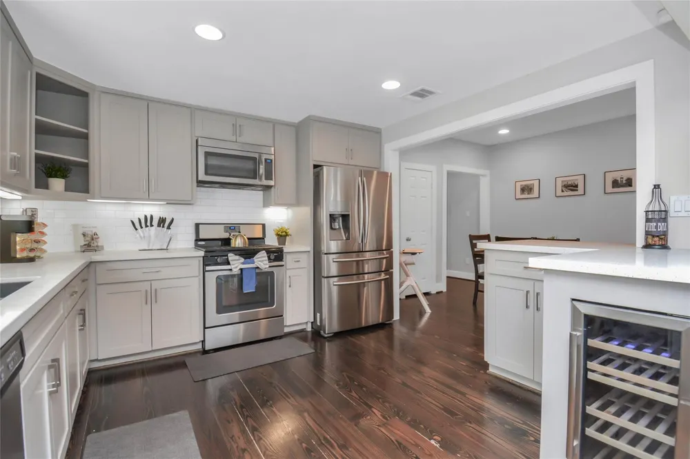 5705 Cochran Street Houston, TX 77009