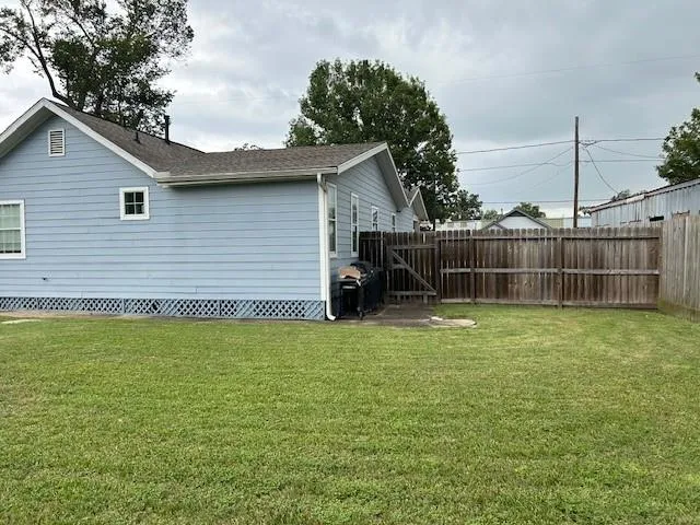 5705 Cochran Street Houston, TX 77009