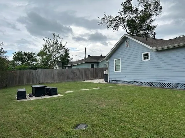 5705 Cochran Street Houston, TX 77009