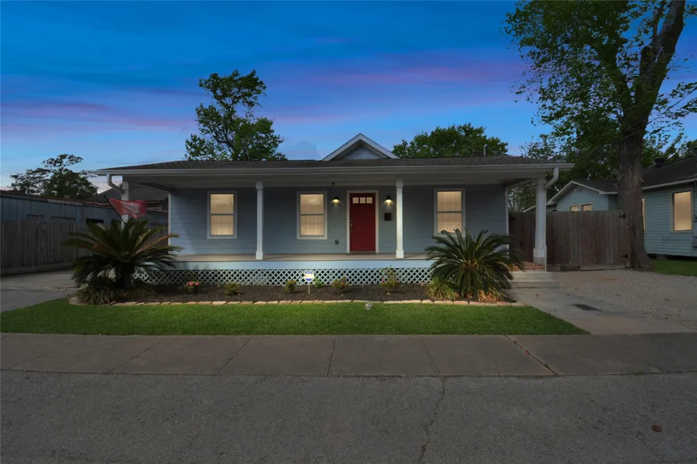 5705 Cochran Street Houston, TX 77009