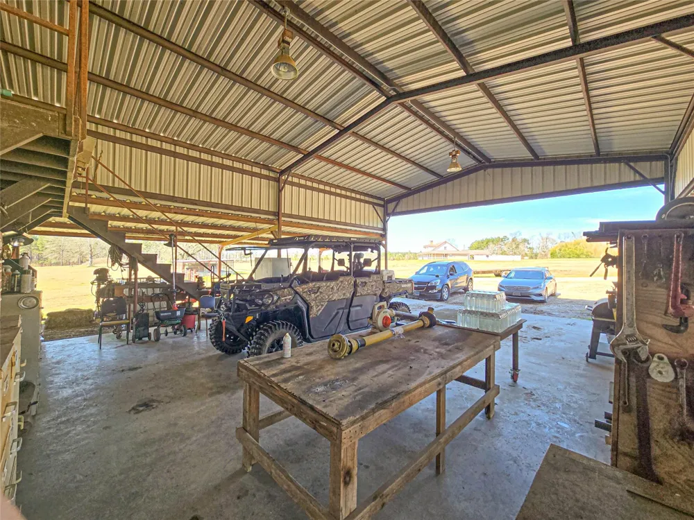 684 Hooks Road Corrigan, TX 75939