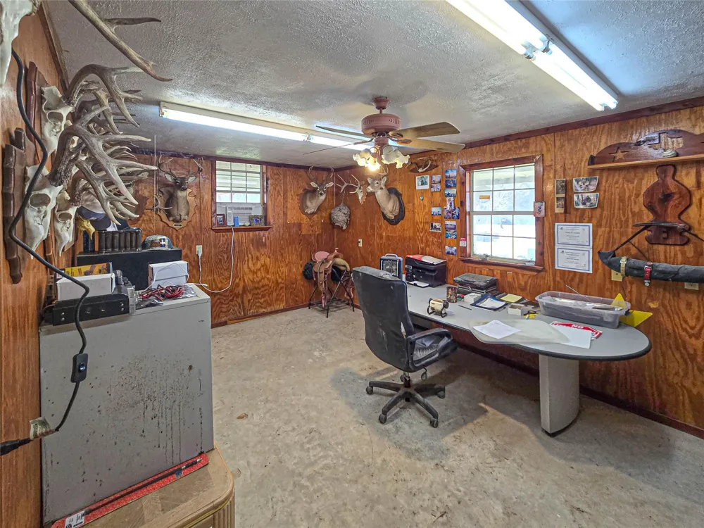 684 Hooks Road Corrigan, TX 75939