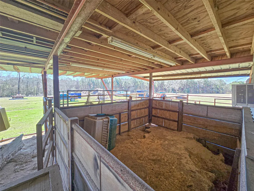 684 Hooks Road Corrigan, TX 75939