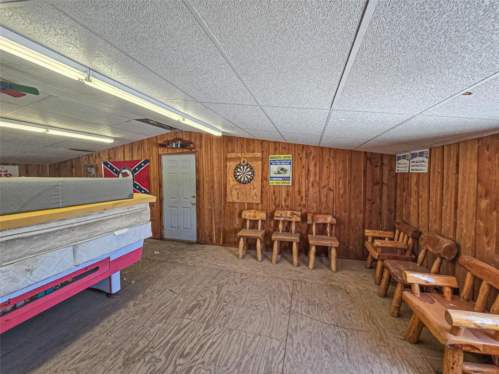 684 Hooks Road Corrigan, TX 75939