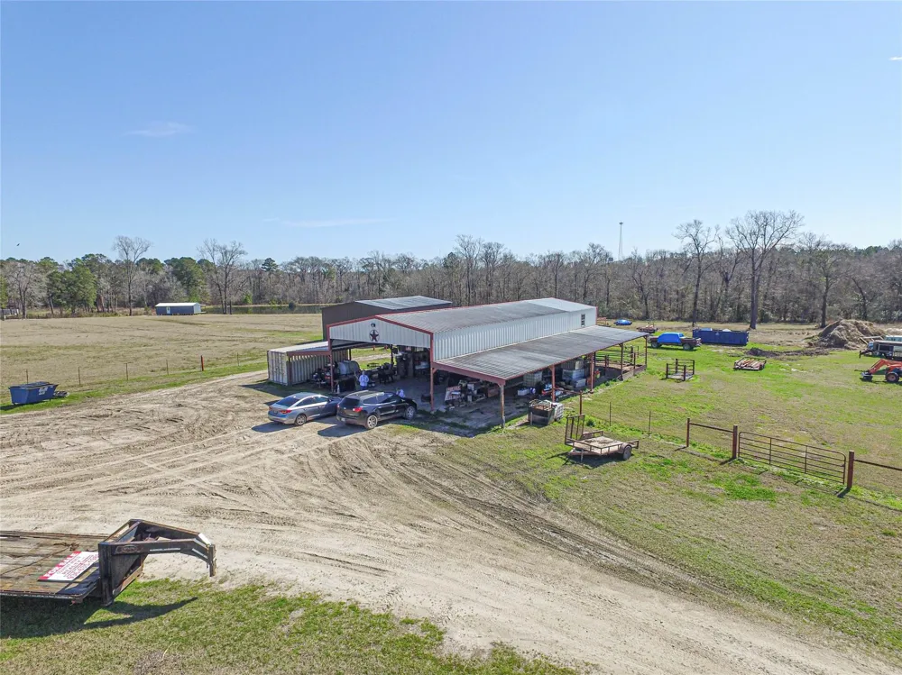 684 Hooks Road Corrigan, TX 75939