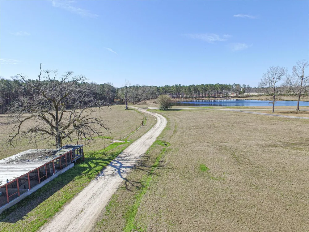 684 Hooks Road Corrigan, TX 75939