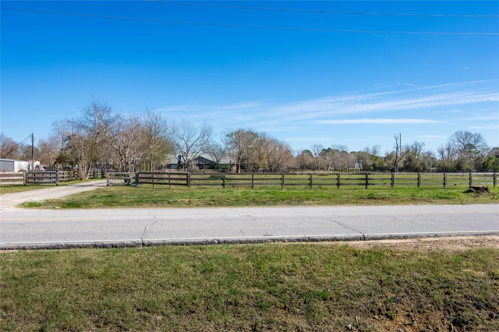 21610 Mueschke Road Tomball, TX 77377