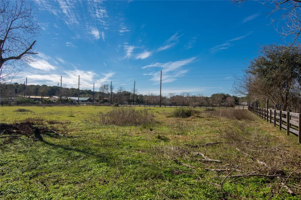 21610 Mueschke Road Tomball, TX 77377