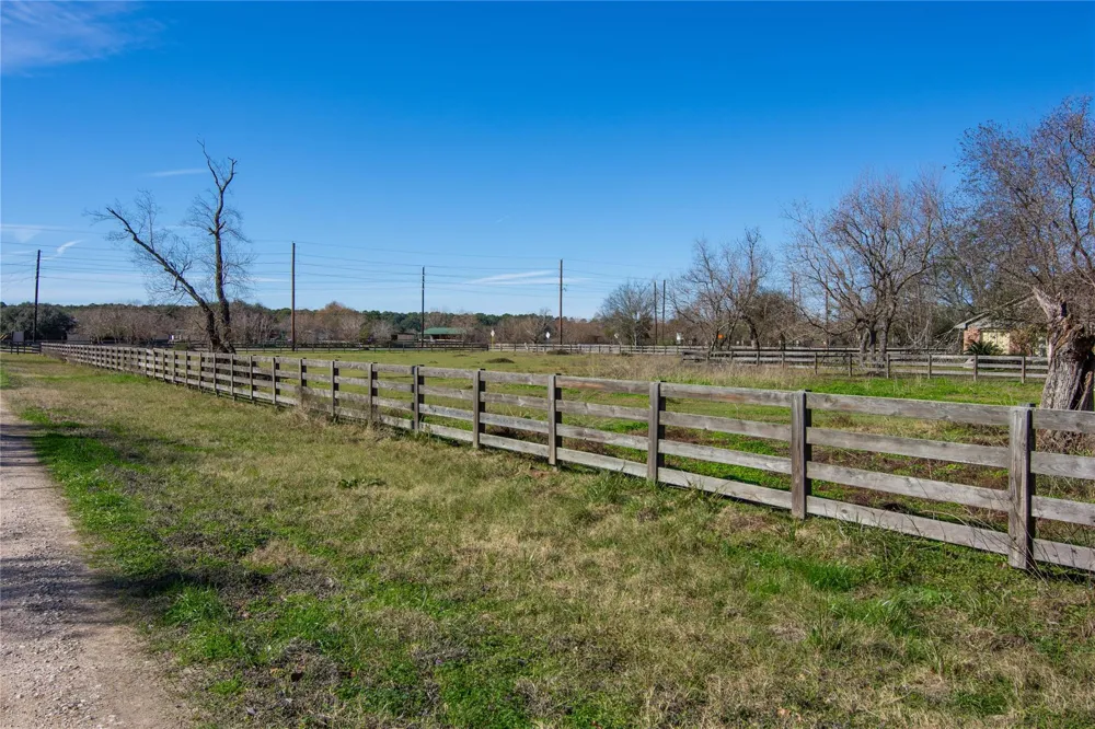 21610 Mueschke Road Tomball, TX 77377
