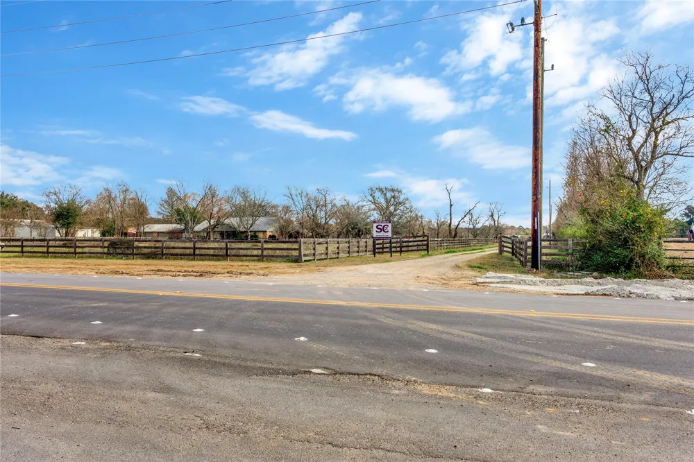 21610 Mueschke Road Tomball, TX 77377